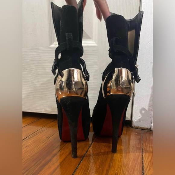SEND OFFER Christian Louboutin Black Suede Equestrian Boot with Gold Size 6 - Picture 7 of 7